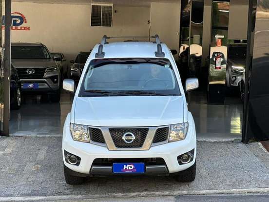 NISSAN-FRONTIER-2014