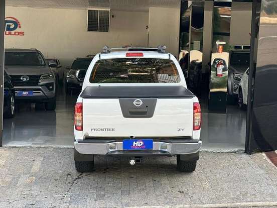 NISSAN-FRONTIER-2014
