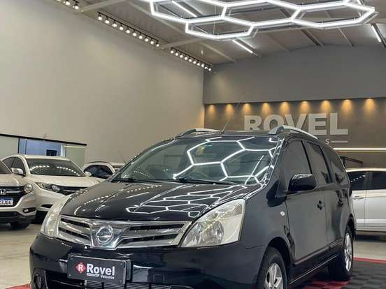 NISSAN-GRAND LIVINA-1.8 SL 16V FLEX 4P AUTOMÁTICO NISSAN-GRAND LIVINA-2013