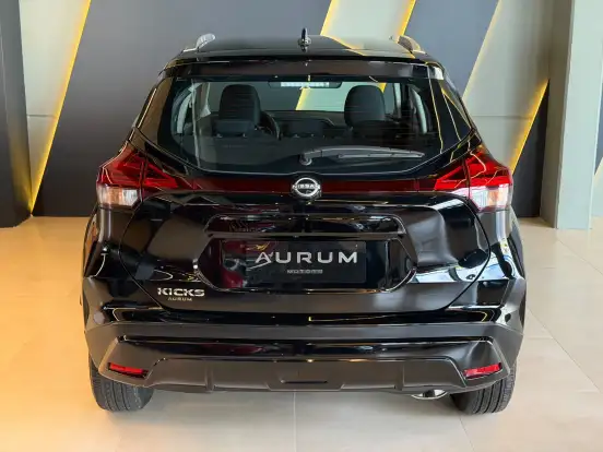 NISSAN-KICKS-2023