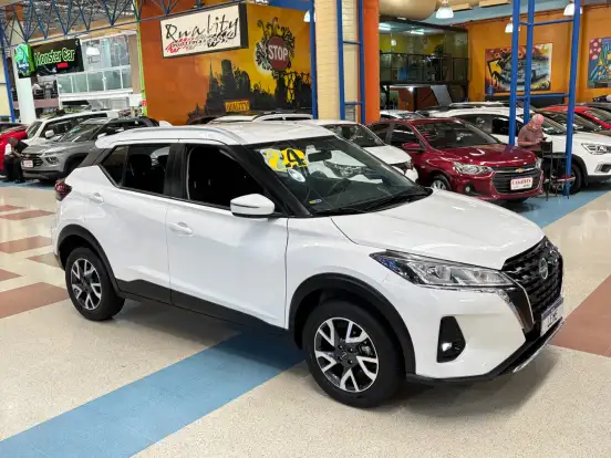 NISSAN-KICKS-2023