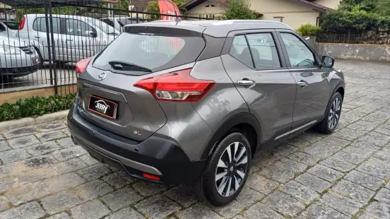 NISSAN-KICKS-2020