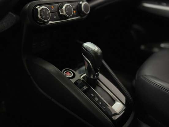 NISSAN-KICKS-2023
