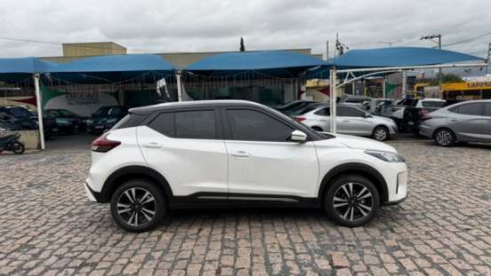 NISSAN-KICKS-2023