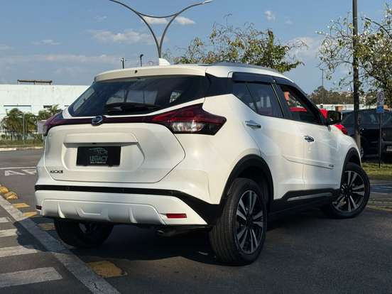 NISSAN-KICKS-2021