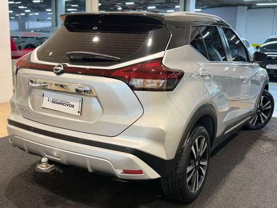NISSAN-KICKS-2023