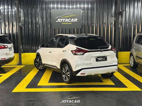NISSAN-KICKS-2022