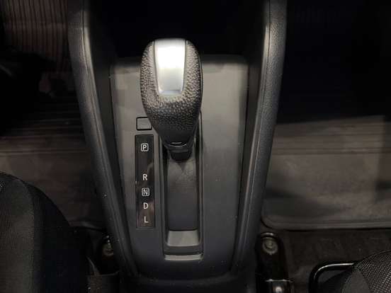 NISSAN-KICKS-2023