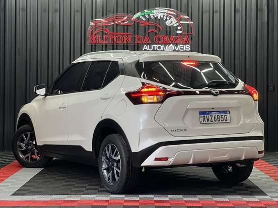 NISSAN-KICKS-2022