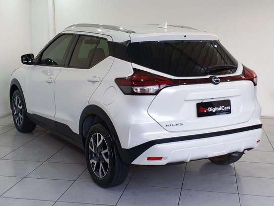 NISSAN-KICKS-2024