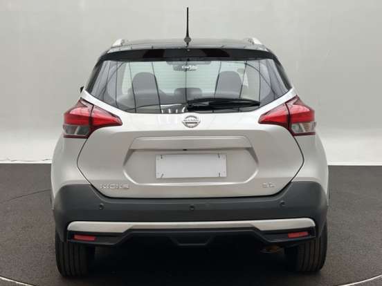 NISSAN-KICKS-2020