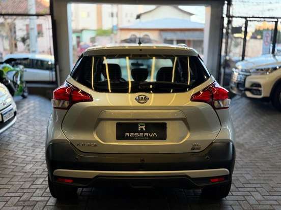 NISSAN-KICKS-2018
