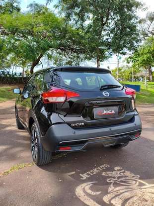 NISSAN-KICKS-2017