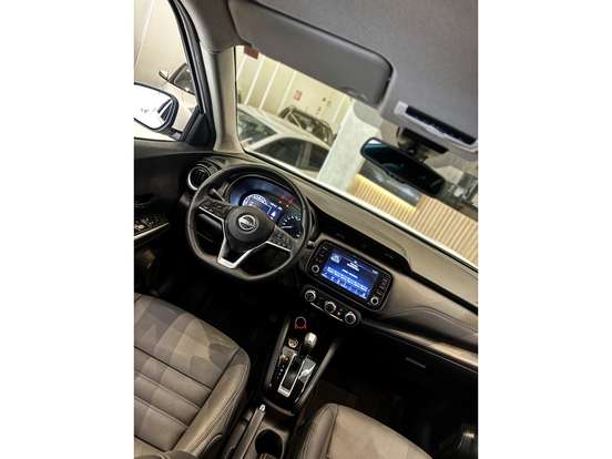 NISSAN-KICKS PLAY-2025