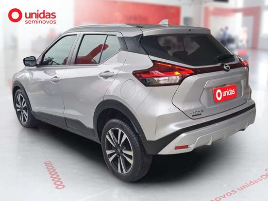 NISSAN-KICKS PLAY-2025
