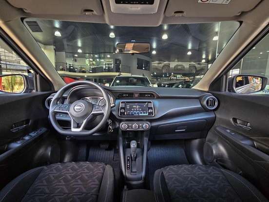 NISSAN-KICKS PLAY-2025