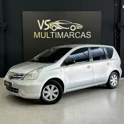 NISSAN-LIVINA-2012
