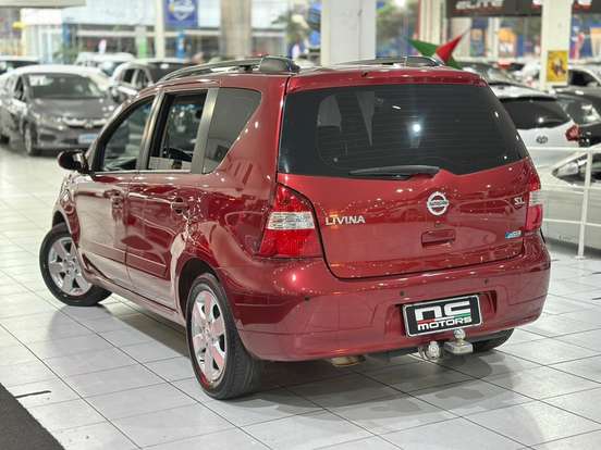 NISSAN-LIVINA-1.8 SL 16V FLEX 4P AUTOMÁTICO NISSAN-LIVINA-2011