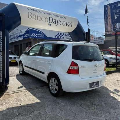 NISSAN-LIVINA-1.8 SL 16V FLEX 4P AUTOMÁTICO NISSAN-LIVINA-2011