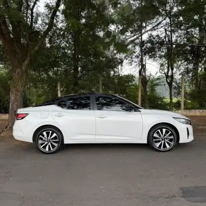 NISSAN-SENTRA-2024