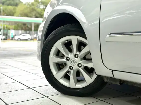 NISSAN-SENTRA-2009