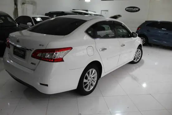 NISSAN-SENTRA-2014