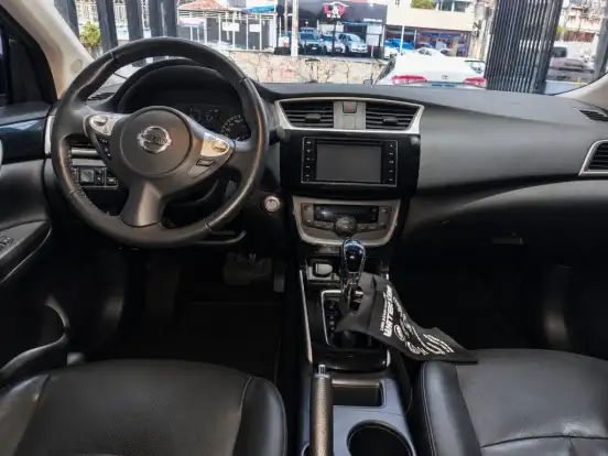 NISSAN-SENTRA-2.0 SV 16V FLEXSTART 4P AUTOMÁTICO NISSAN-SENTRA-2018