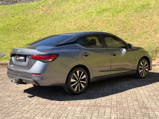 NISSAN-SENTRA-2024