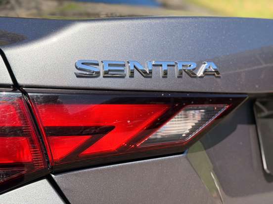 NISSAN-SENTRA-2024