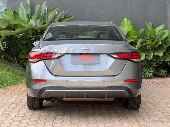 NISSAN-SENTRA-2024