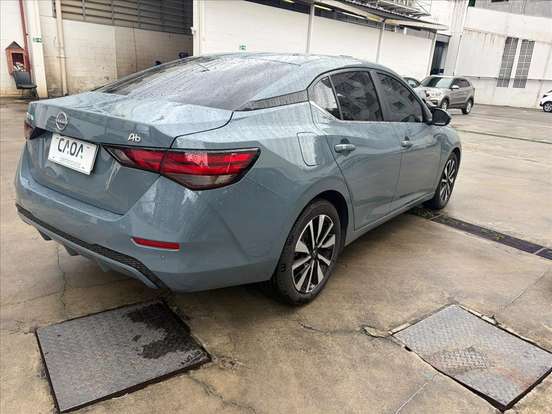NISSAN-SENTRA-2024
