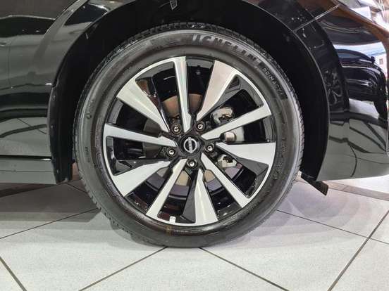 NISSAN-SENTRA-2025