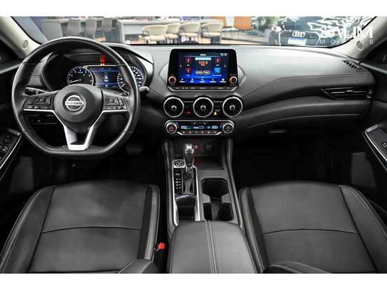 NISSAN-SENTRA-2023