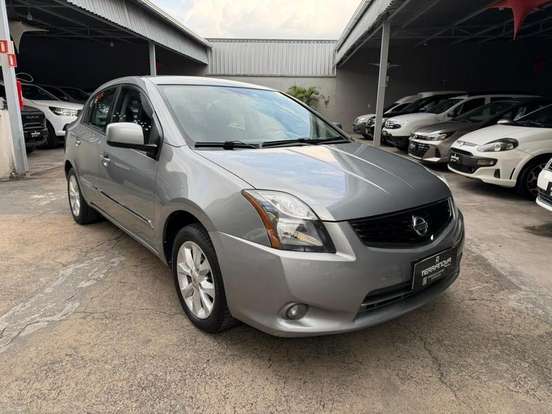 NISSAN-SENTRA-2012