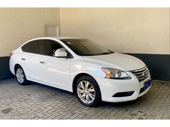 NISSAN-SENTRA-2014