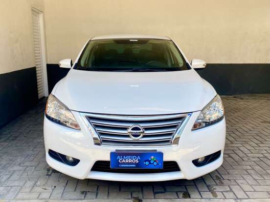 NISSAN-SENTRA-2014