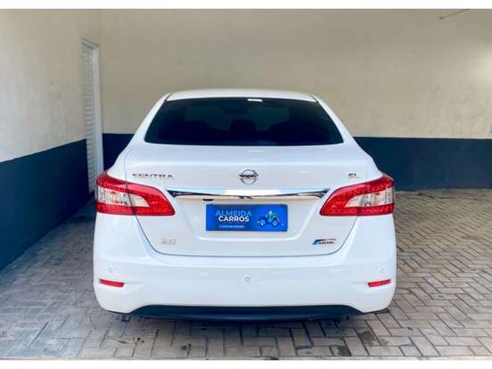 NISSAN-SENTRA-2014