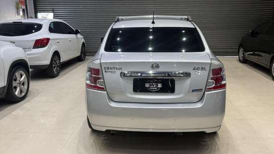 NISSAN-SENTRA-2010
