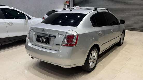 NISSAN-SENTRA-2010