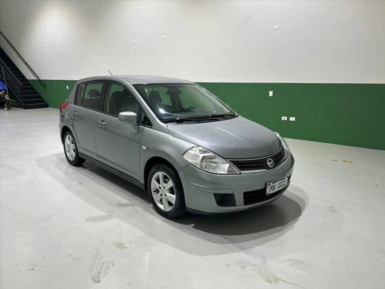 NISSAN TIIDA 1.8 S 16V FLEX 4P MANUAL