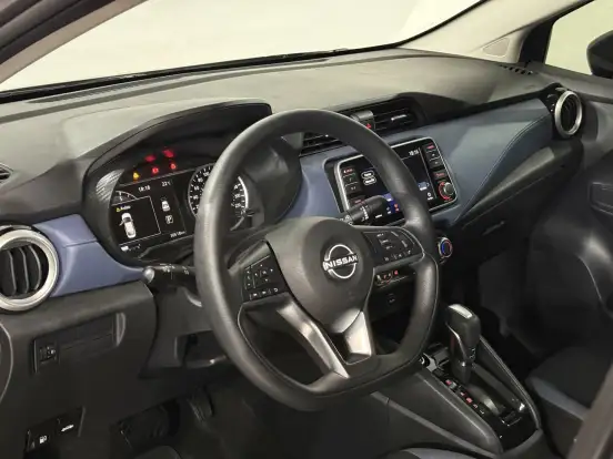 NISSAN-VERSA-2023