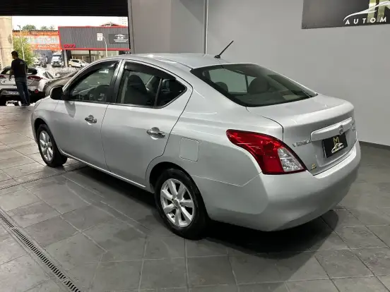 NISSAN-VERSA-1.6 16V FLEX SL 4P MANUAL NISSAN-VERSA-2012