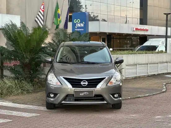 NISSAN-VERSA-1.6 16V FLEXSTART UNIQUE 4P MANUAL NISSAN-VERSA-2015