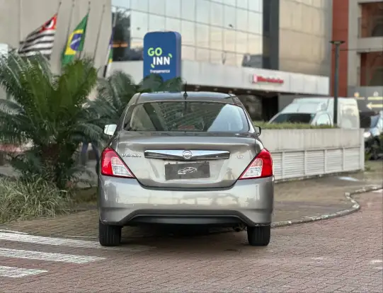 NISSAN-VERSA-1.6 16V FLEXSTART UNIQUE 4P MANUAL NISSAN-VERSA-2015