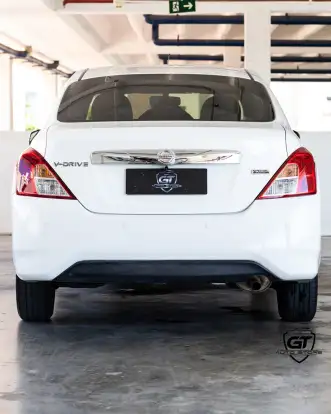 NISSAN-VERSA-2021