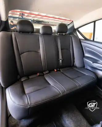 NISSAN-VERSA-2021
