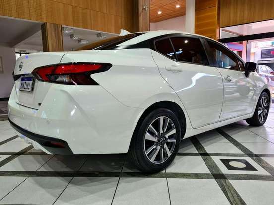 NISSAN-VERSA-2024