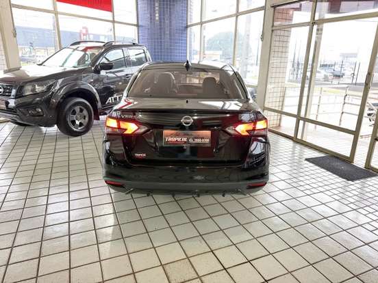 NISSAN-VERSA-2022