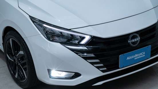 NISSAN-VERSA-2025