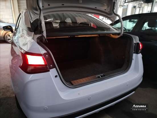 NISSAN-VERSA-2024